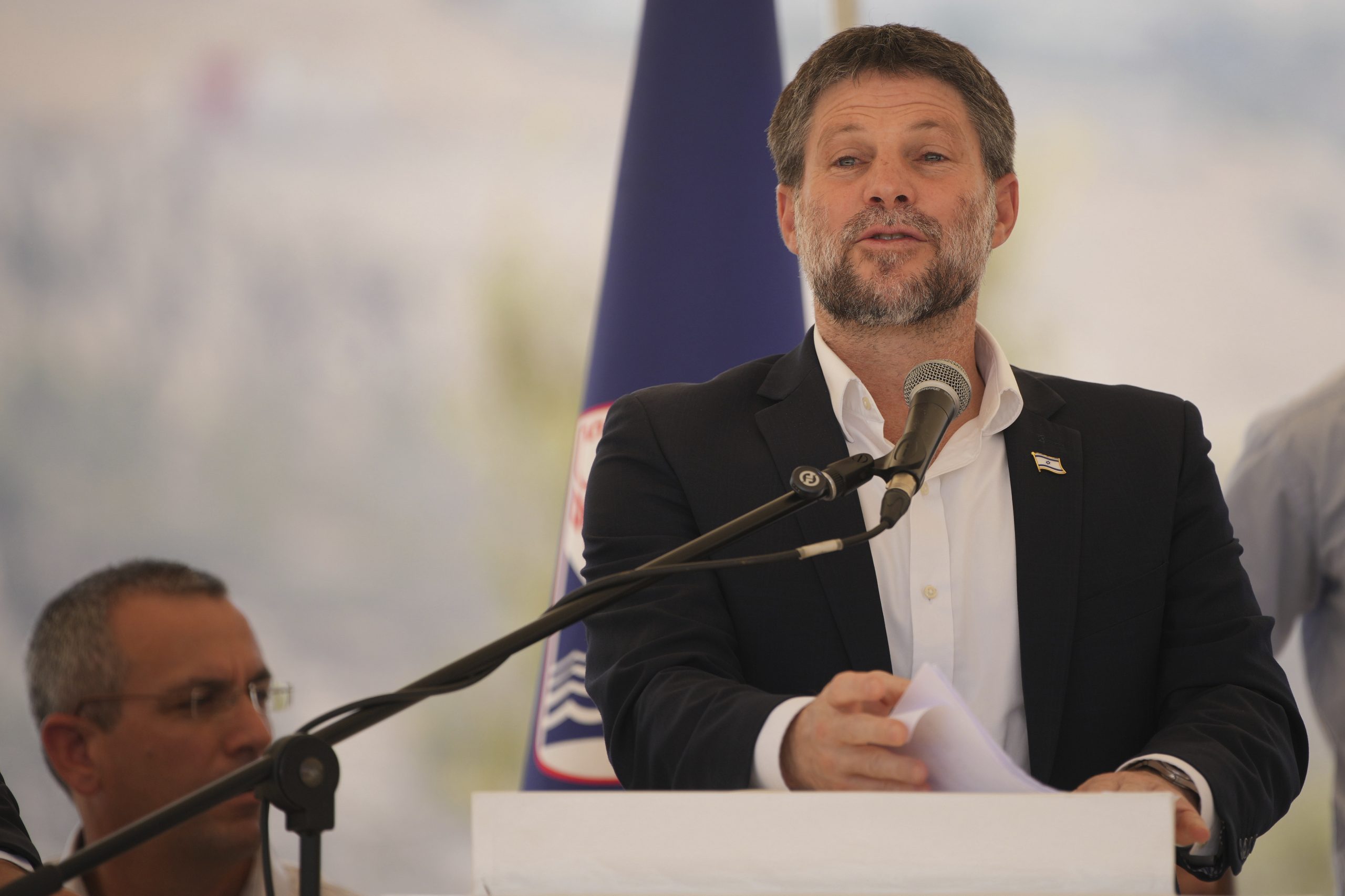 Israel aprueba controvertido plan de asentamientos en Cisjordania que amenaza la creación de un Estado Palestino