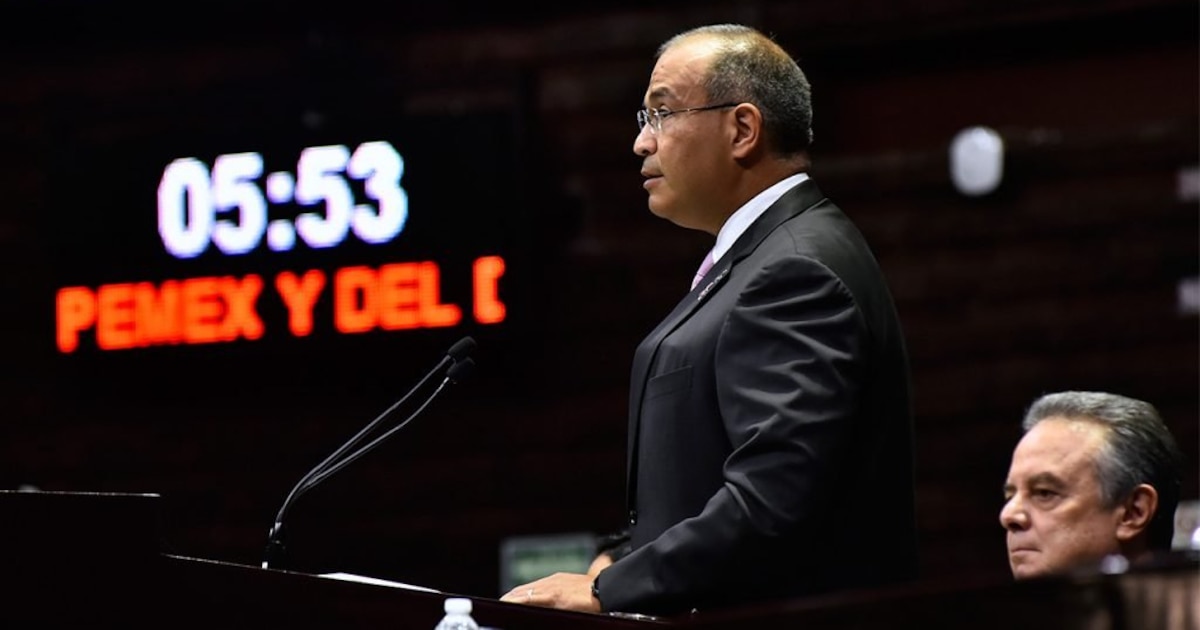 Detienen en EE.UU. a exdirector de Pemex, Carlos Treviño, por delitos de operación con recursos ilícitos y asociación delictuosa; enfrenta proceso de deportación en medio de controversia legal