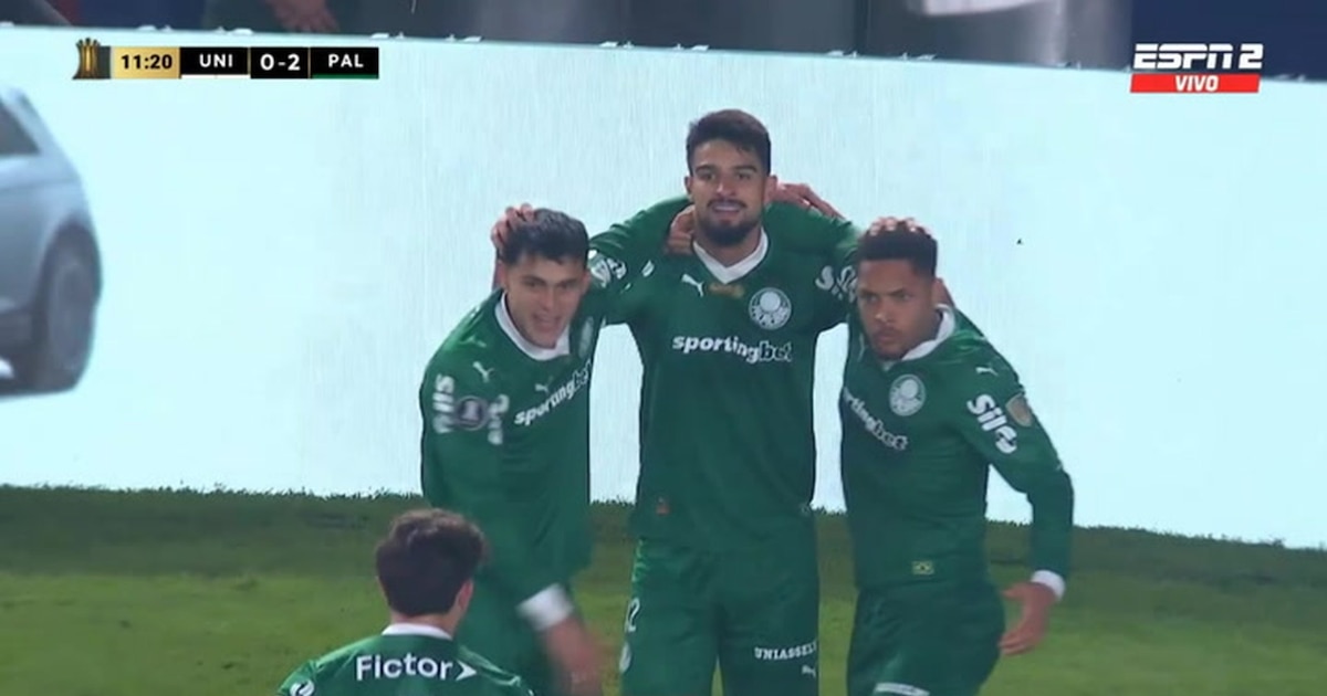 José López anota un golazo tras una asistencia de Vitor Roque en el duelo Universitario vs Palmeiras por los octavos de la Libertadores 2025