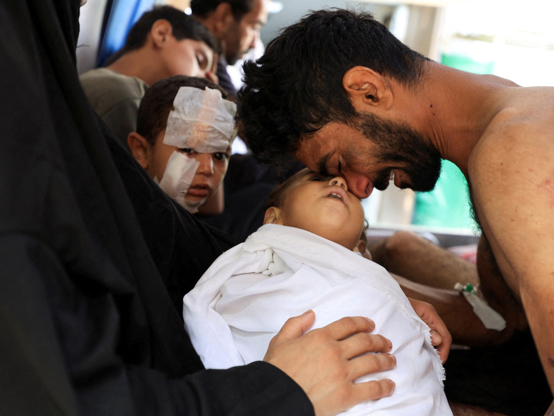 Israel avanza con planes de toma militar en Gaza, dejando más de un millón de palestinos desplazados y aumentando la mortalidad por hambre