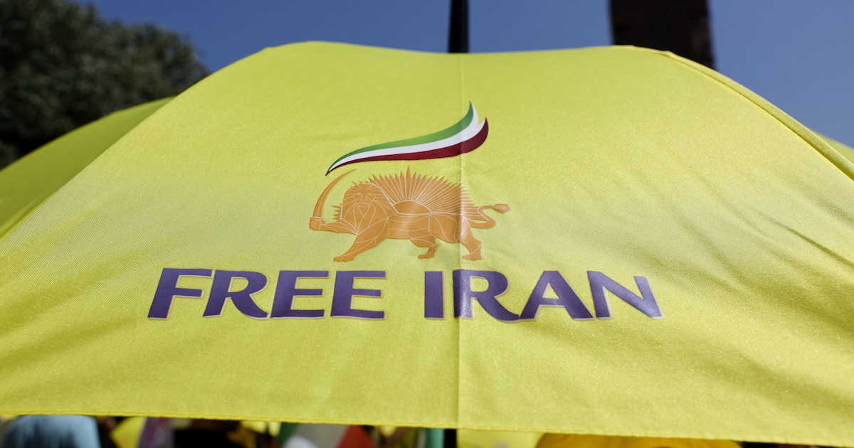 Frente de Reformas de Irán propone suspender el enriquecimiento de uranio para reactivar la confianza internacional y levantar sanciones