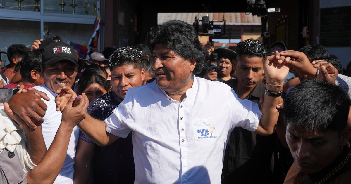 Evo Morales recibe protección masiva de seguidores en Bolivia durante elecciones ante orden de captura vigente