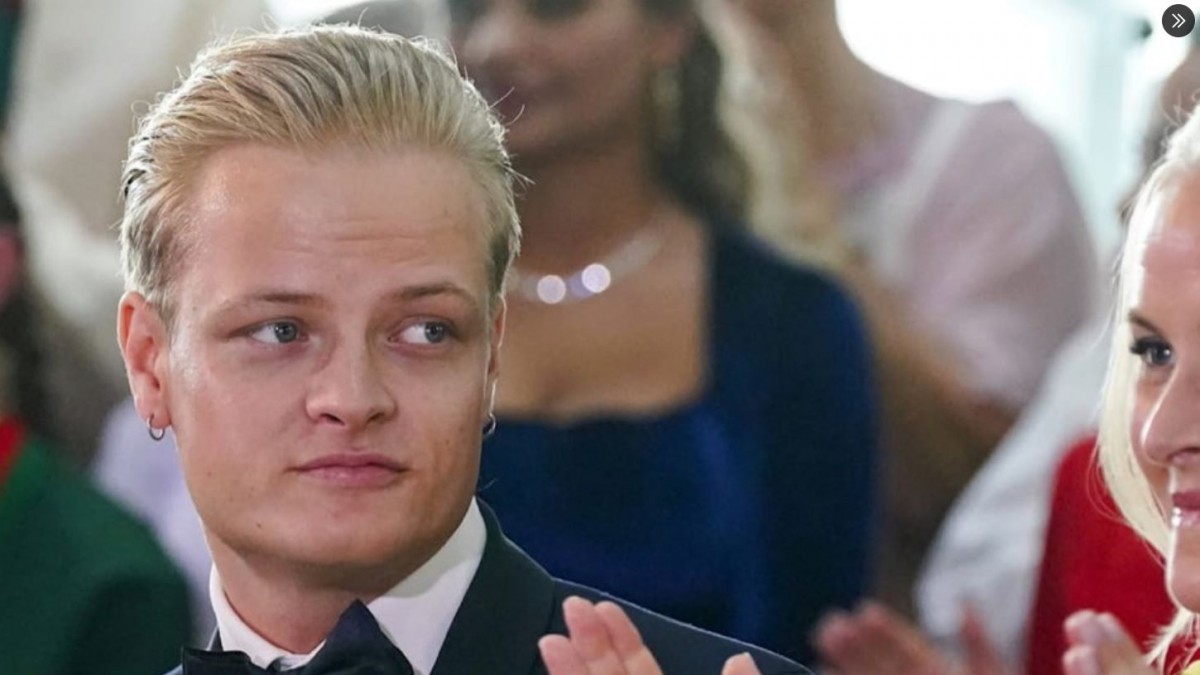 Hijo de princesa de Noruega enfrenta 32 cargos por agresión, daños y grabaciones sin consentimiento