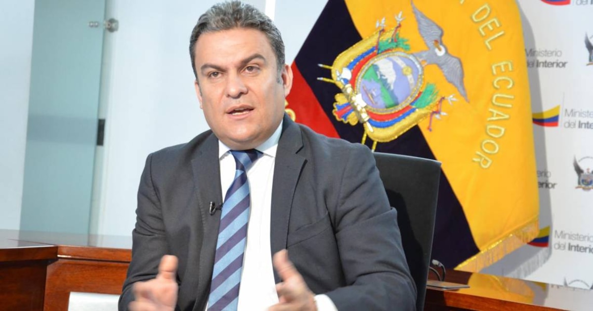 Exministro del correísmo en Ecuador, José Serrano, señalado como presunto autor intelectual del asesinato de Fernando Villavicencio en un giro que reaviva el debate sobre el caso