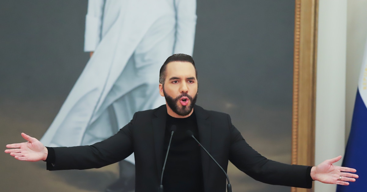 Nayib Bukele respalda estrictas medidas disciplinarias en educación para transformar las escuelas públicas en El Salvador