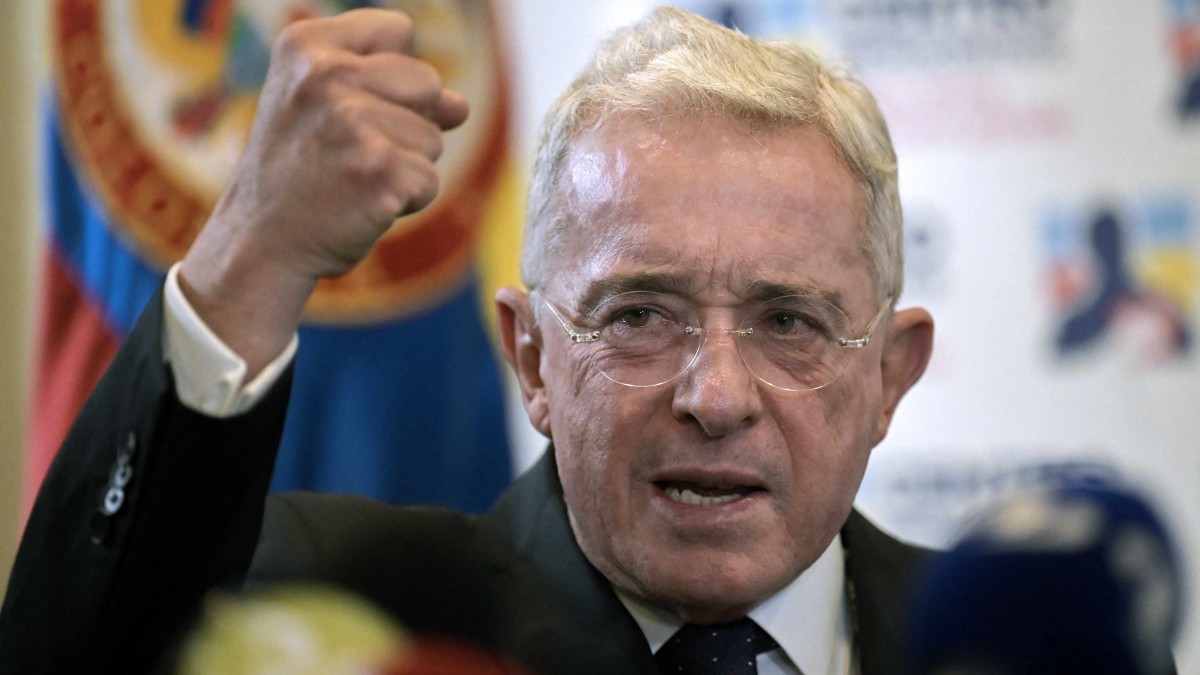 Tribunal de Bogotá ordena libertad inmediata a Álvaro Uribe mientras resuelve apelación de condena por soborno y fraude