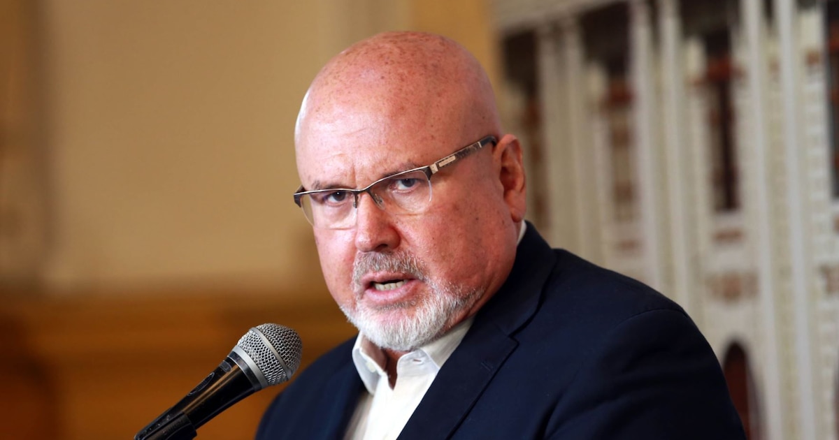 Carlos Bruce anuncia su candidatura a la alcaldía de Lima en 2026 y reflexiona sobre la falta de espacio para el pensamiento liberal en la política peruana