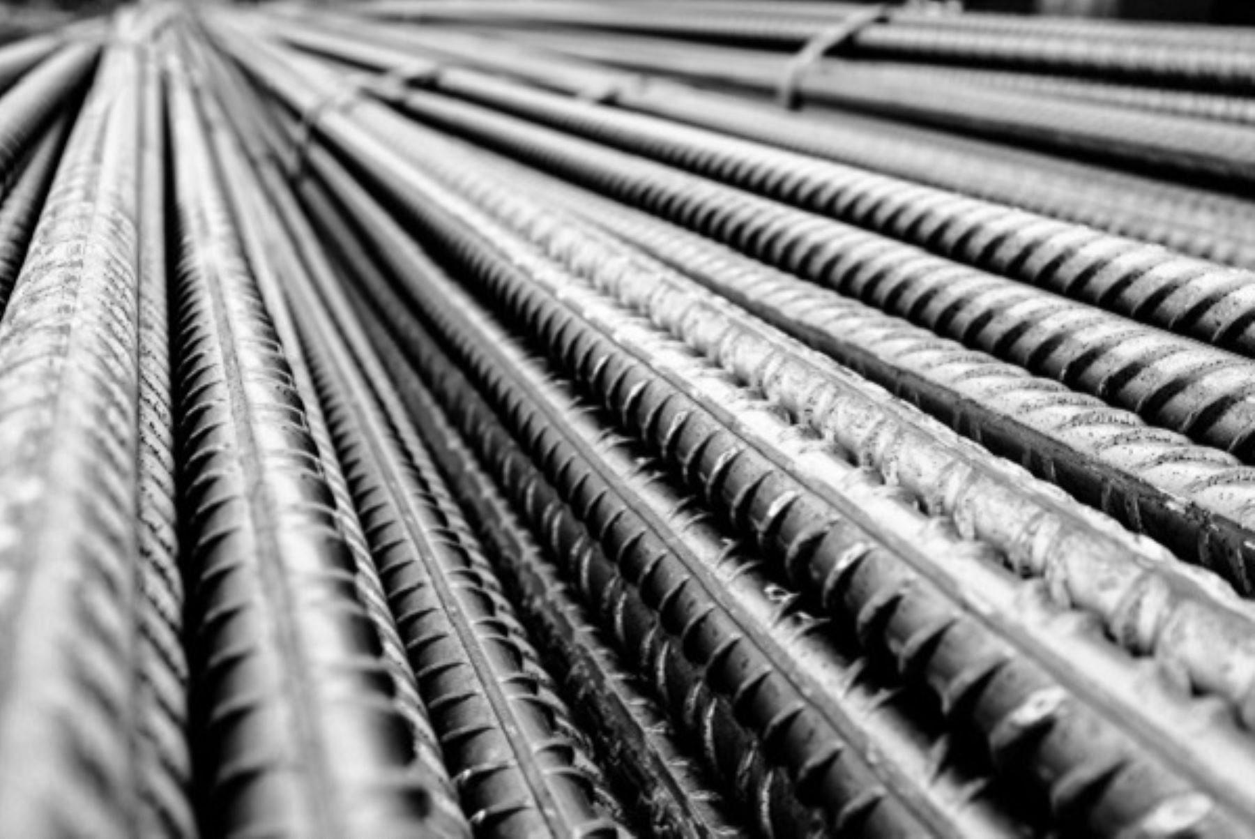 EE.UU. amplía aranceles del 50% al acero y aluminio a más de 400 productos, incluyendo maquinaria y turbinas eólicas