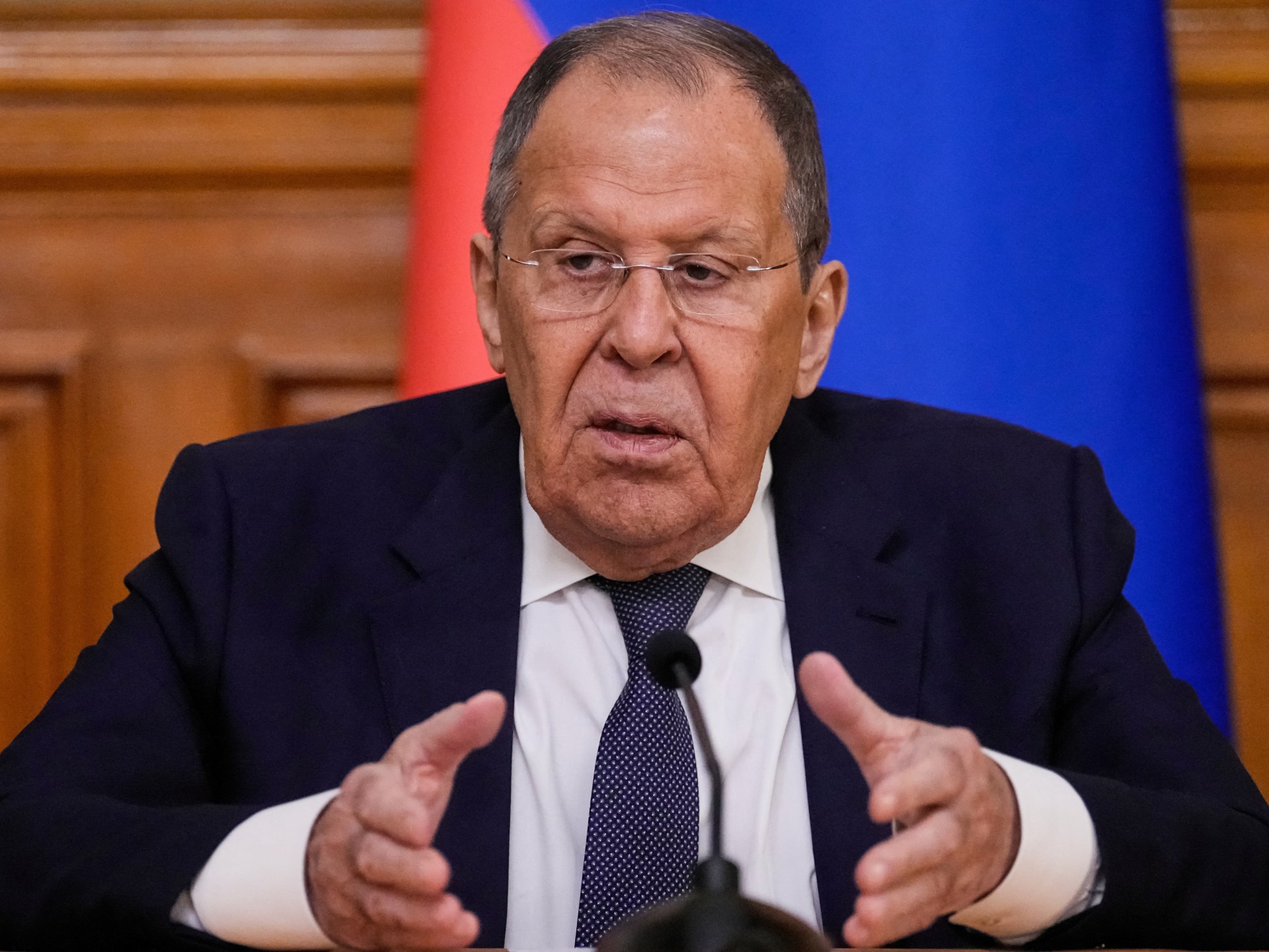 Rusia niega interés en paz duradera con Ucrania y exige negociaciones previas; Zelenskyy pide garantías de seguridad antes de reunión con Putin