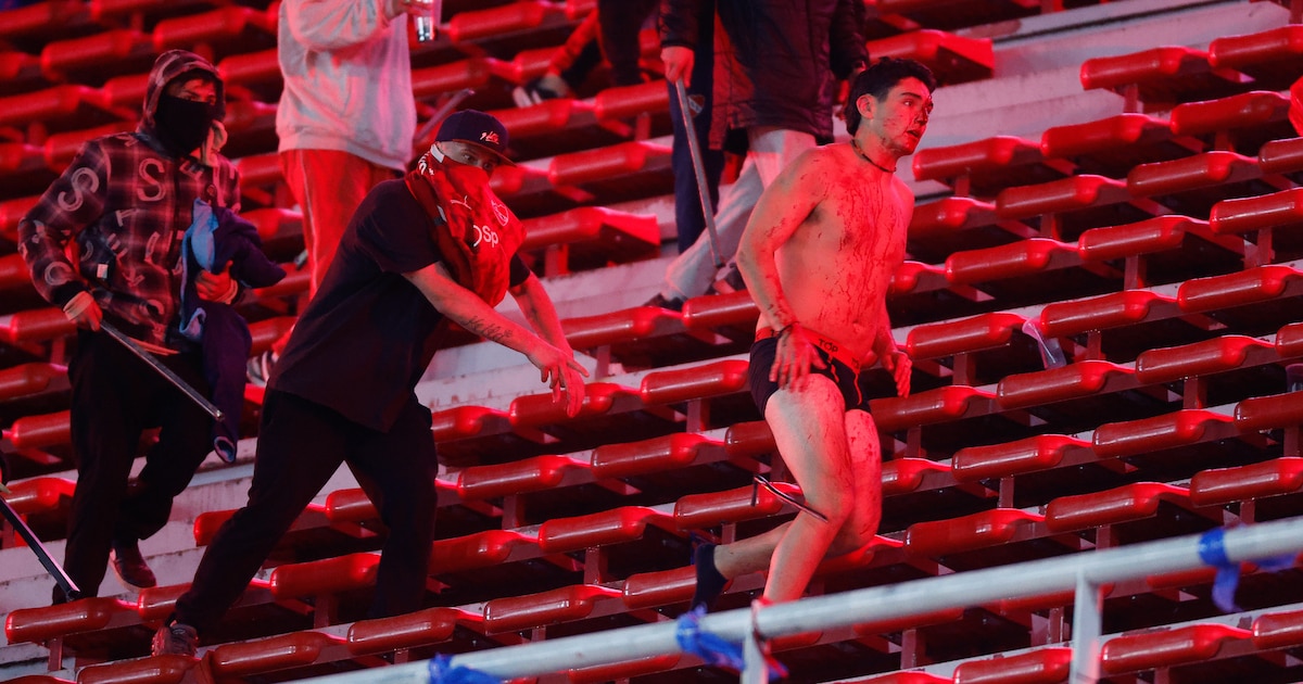 Incidentes en Independiente: fallas de seguridad y violencia entre hinchas de la U de Chile en el Libertadores de América
