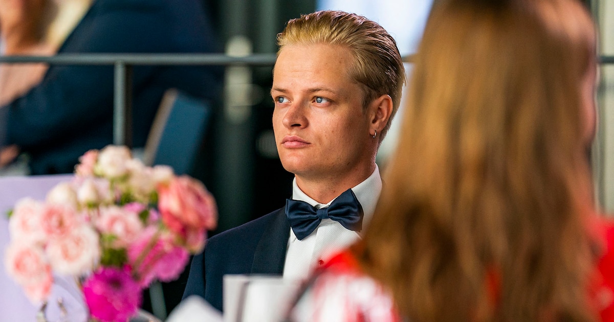 Marius Borg, hijo de la princesa Mette-Marit, enfrenta acusaciones de violación y malos tratos mientras su situación financiera revela apenas 4.045 euros al año