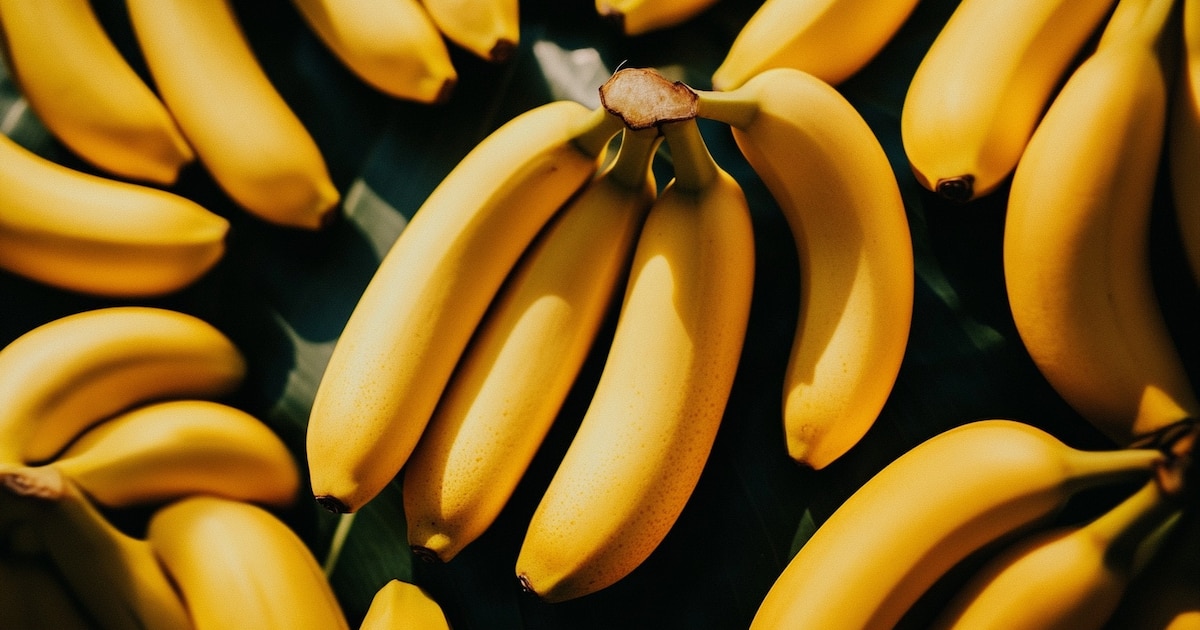 La banana, aliada clave para la salud cardiovascular: regula la presión arterial y aporta potasio esencial