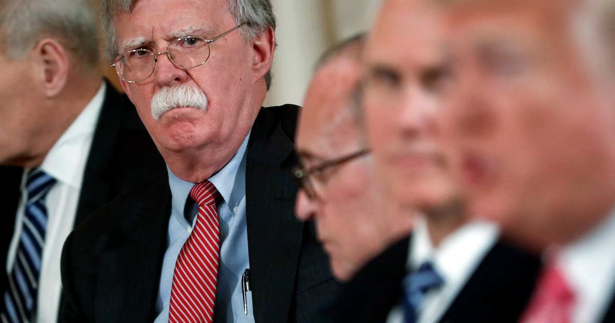 FBI registra la casa del exasesor de Trump, John Bolton, en Maryland por investigación de documentos clasificados