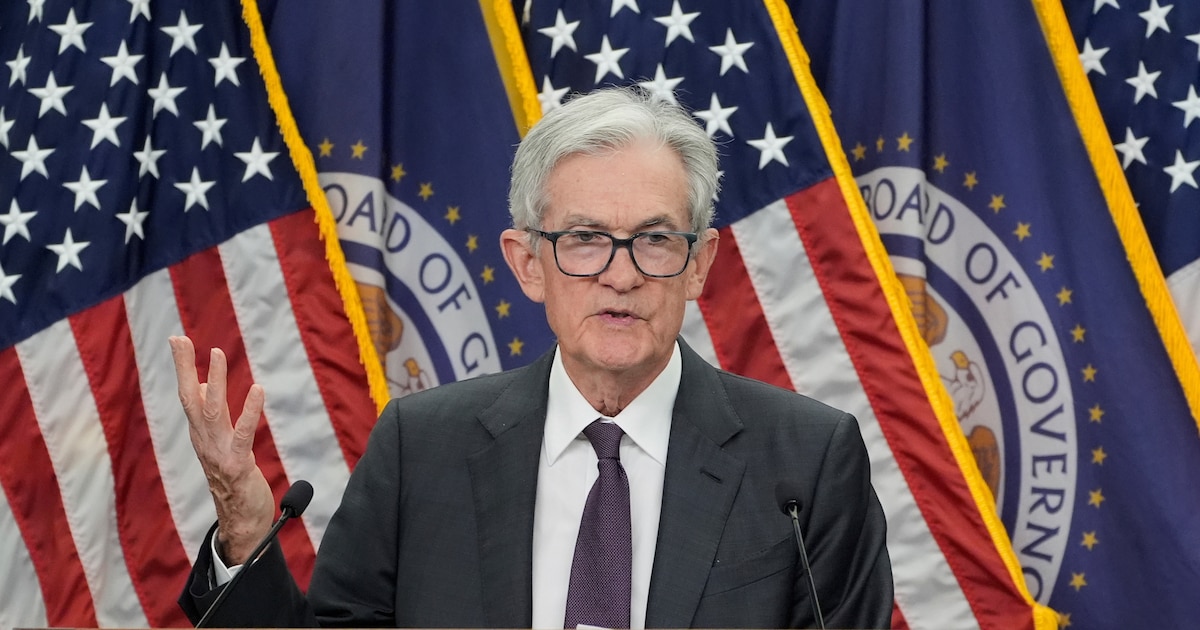 Jerome Powell insinúa posible recorte en tasas de la Fed, pero mantiene cautela ante riesgos de inflación y desempleo
