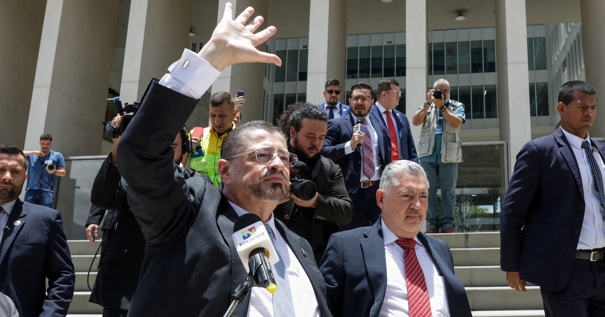 Costa Rica en crisis: Presidente Rodrigo Chaves denuncia intento de golpe judicial tras acusaciones de corrupción y propuesta de levantar su inmunidad