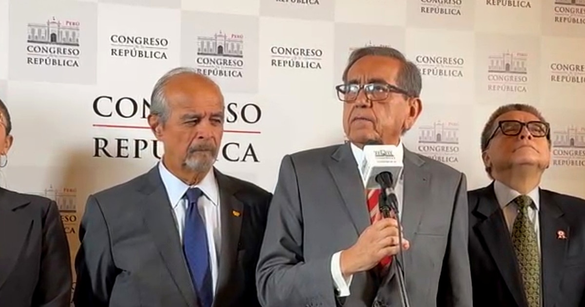 Denuncian uso indebido del Congreso por militantes del APRA durante homenaje a Haya de la Torre para hacer proselitismo en plena pre-campaña 2026