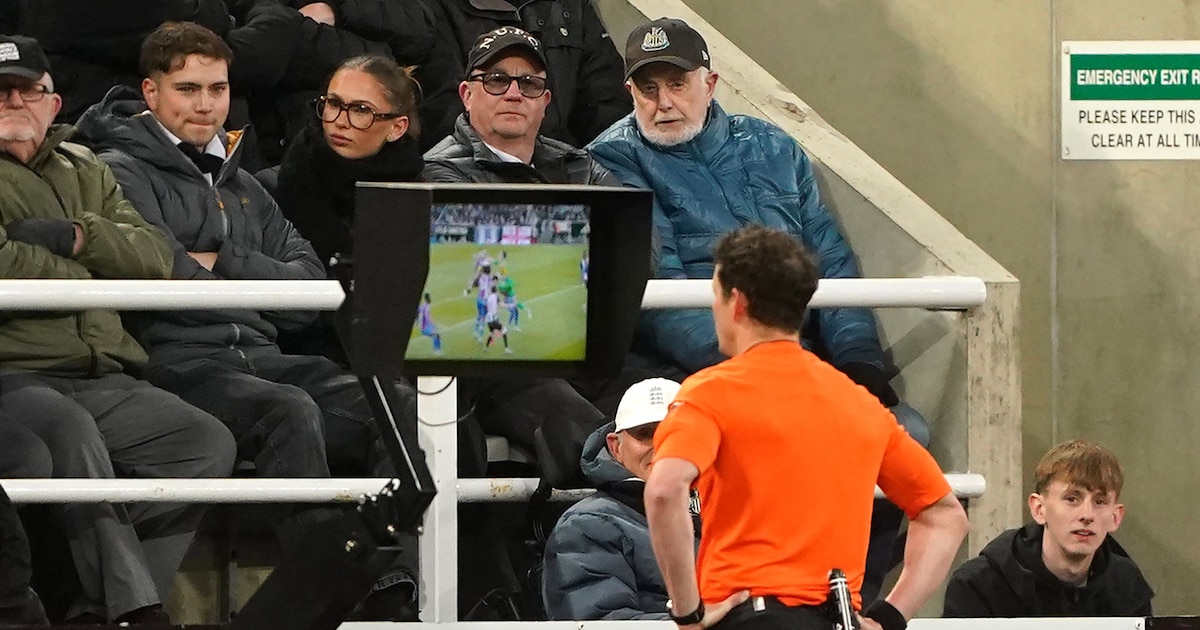 FIFA prueba el revolucionario «VAR a pedido» en el Mundial Sub 20: una tecnología que democratiza el arbitraje mundial