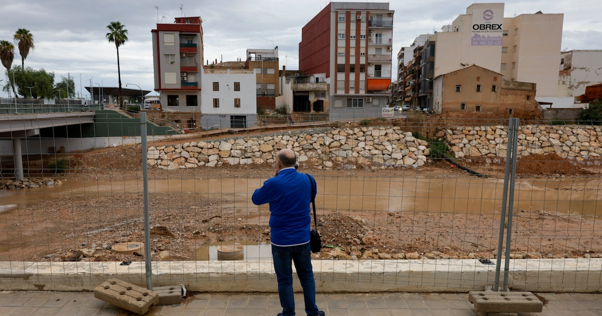 Lluvias récord y suspensión de clases: medio millón de alumnos afectados por la tormenta que azota este y Baleares