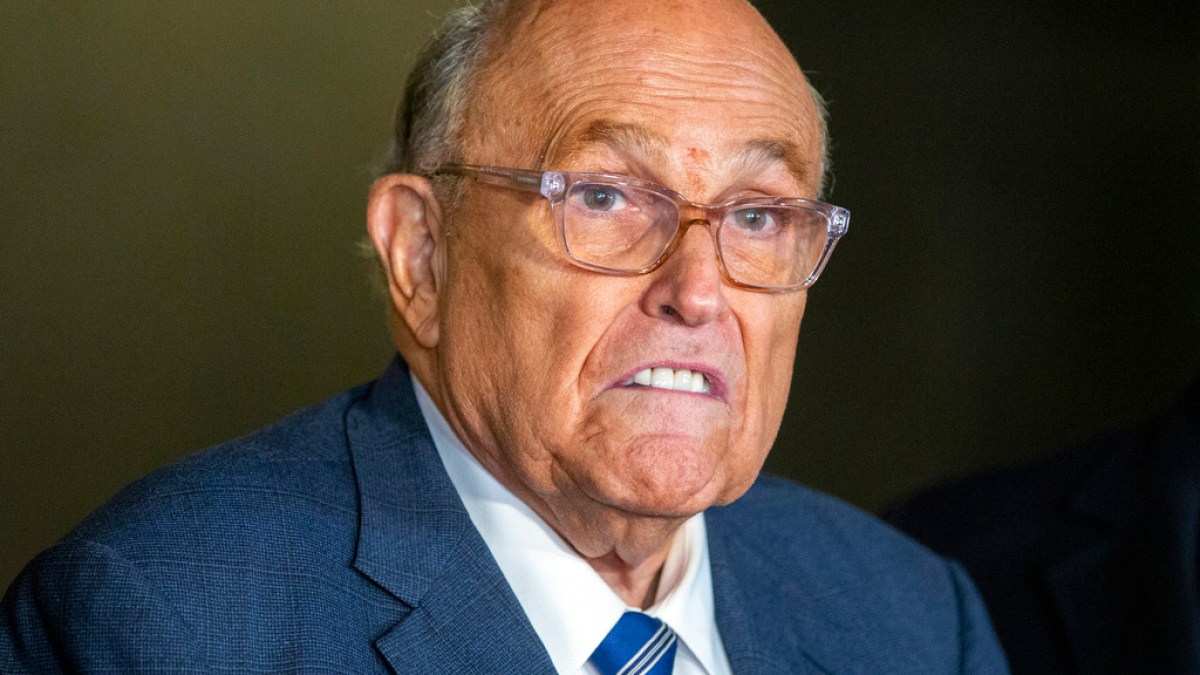 ¡Trump planea otorgarle la Medalla de la Libertad a Rudy Giuliani por su papel en la falsa lucha por anular la derrota electoral de 2020!