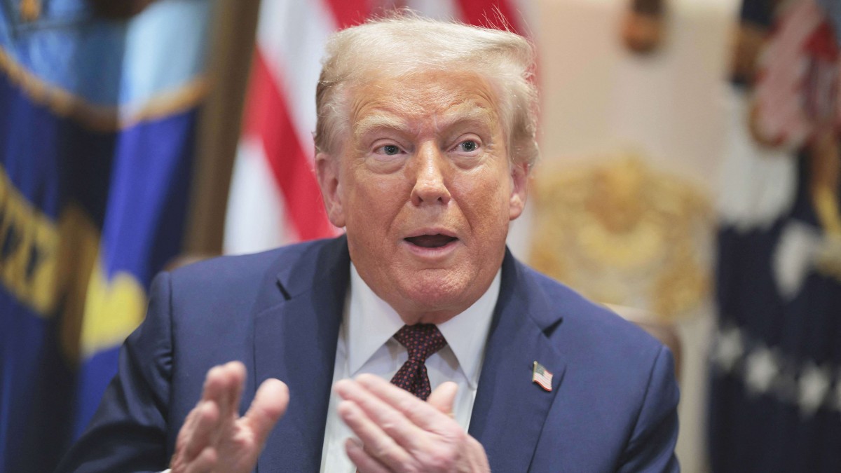 ¡Trump en el Despacho Oval: Anuncio Impactante sobre Venezuela y Tensiones en EE.UU.!