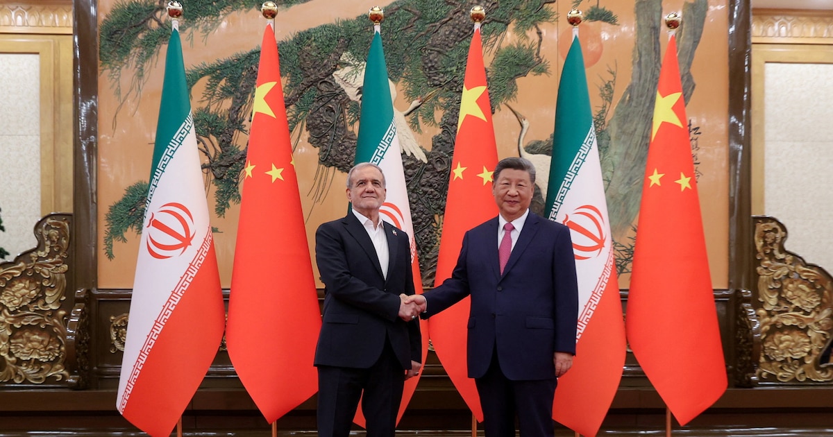 Irán da la vuelta a las críticas y se ofrece a colaborar con la OIEA, a pesar de acusaciones de deshonestidad, en un giro que sacude la región y desafía a Occidente