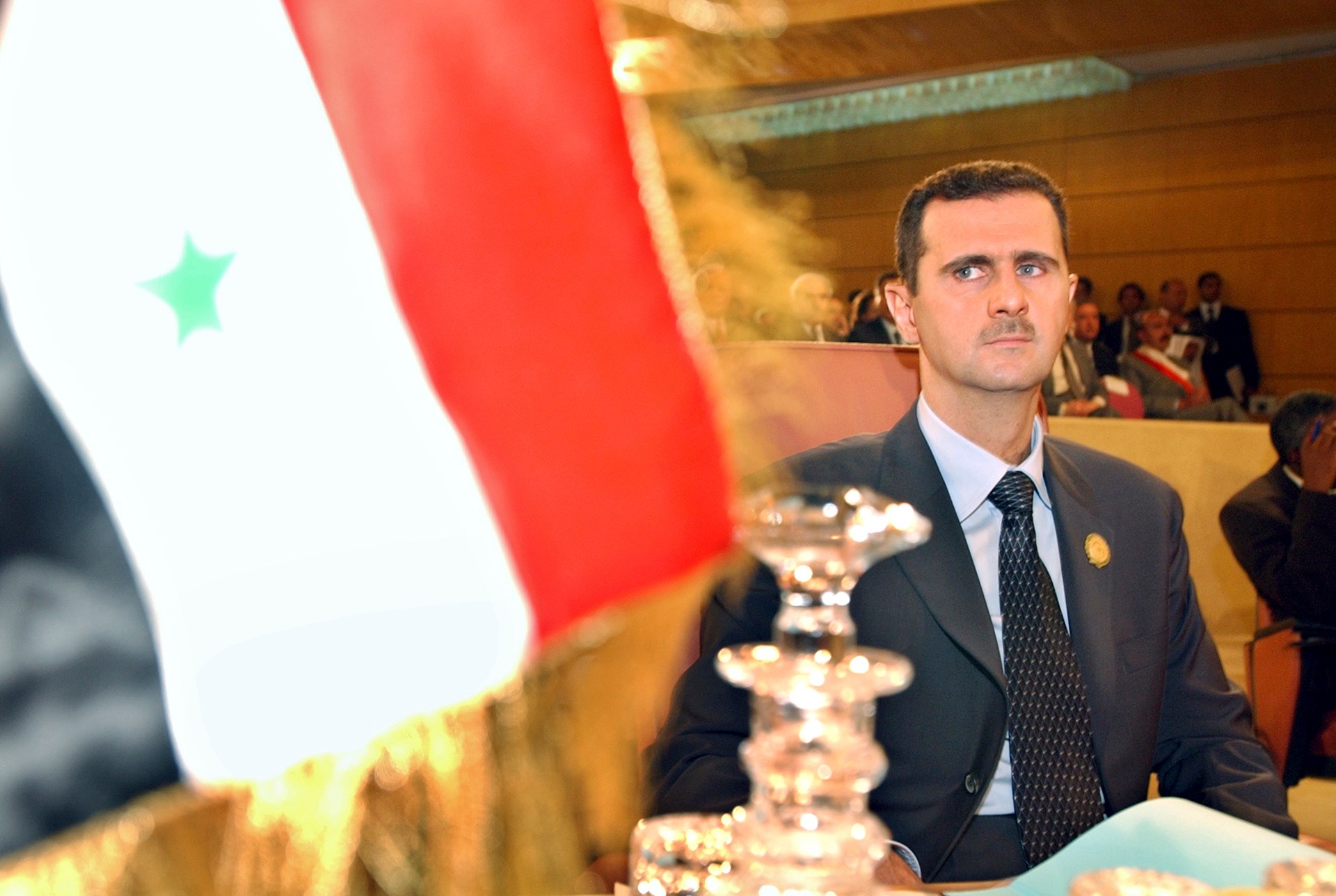 ¡Revelan orden de arresto contra Bashar al-Assad por asesinato de periodistas en Homs! La justicia francesa acusa al régimen sirio de ataque planificado para silenciar la verdad