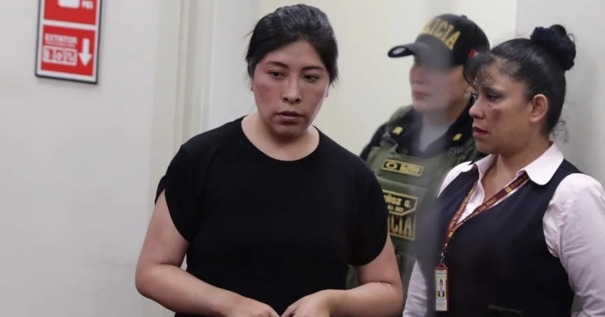 Fiscalía confirma parámetros normales y deshidratación leve en Betssy Chávez tras 10 días de huelga