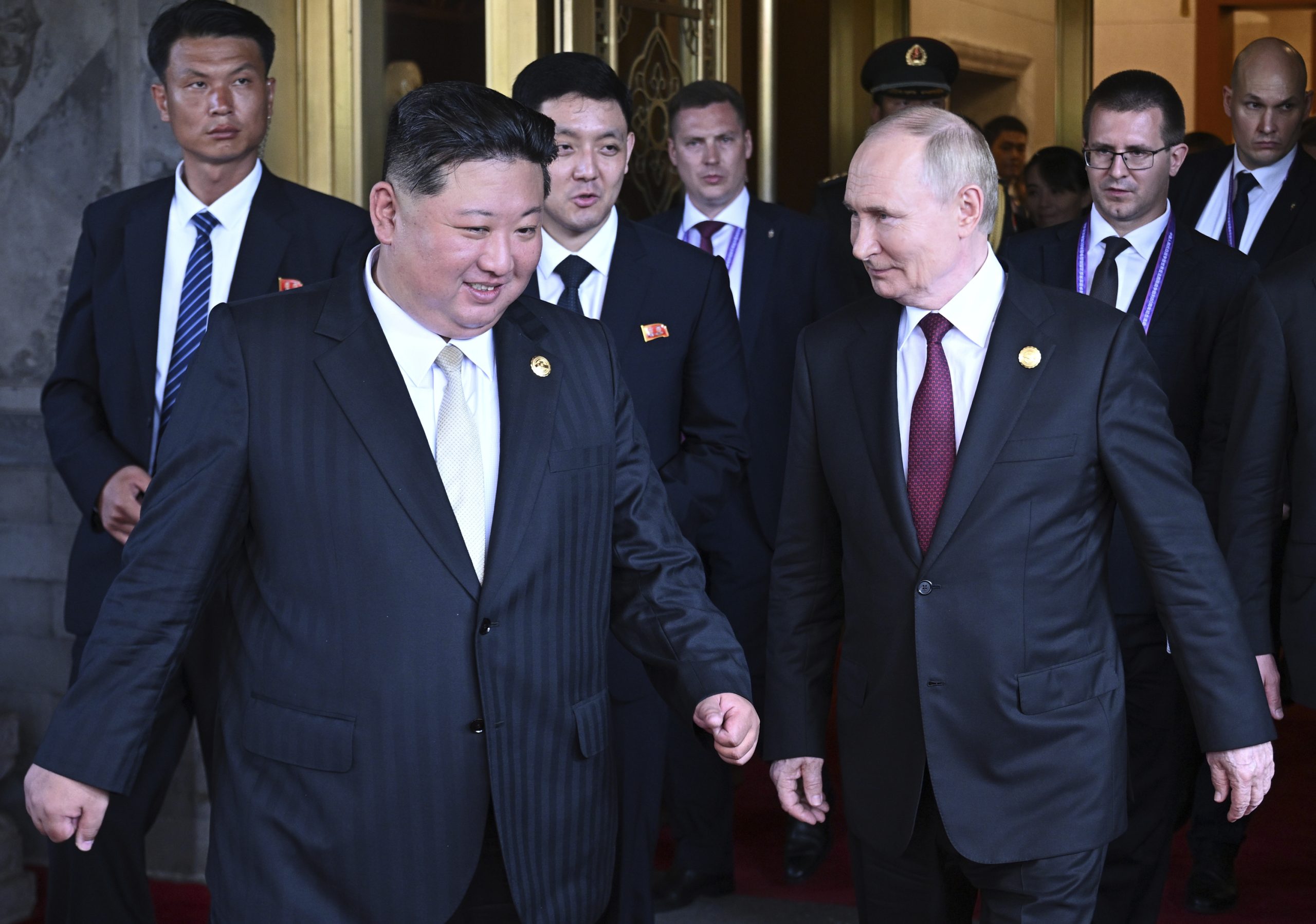 ¡Rusia lanza más de 500 drones y 24 misiles en un ataque masivo a Ucrania mientras Zelensky y Europa luchan por frenar la ofensiva y salvar la paz!