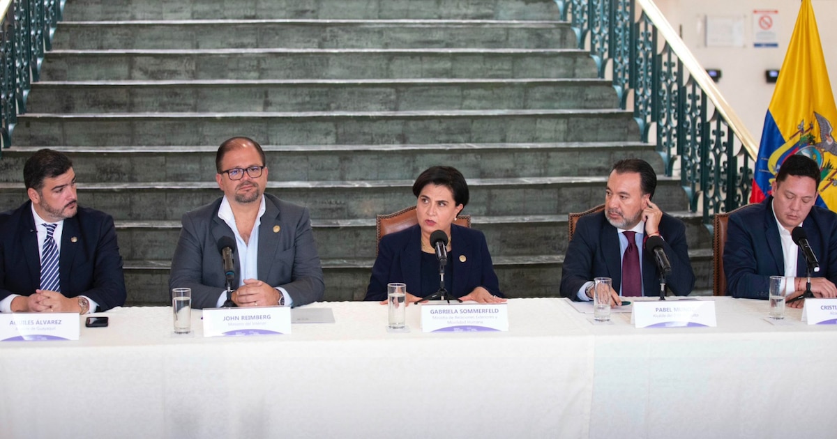 Alcaldes de Ecuador se enfrentan al correísmo por los vínculos del Cártel de los Soles, mientras el país enfrenta la amenaza