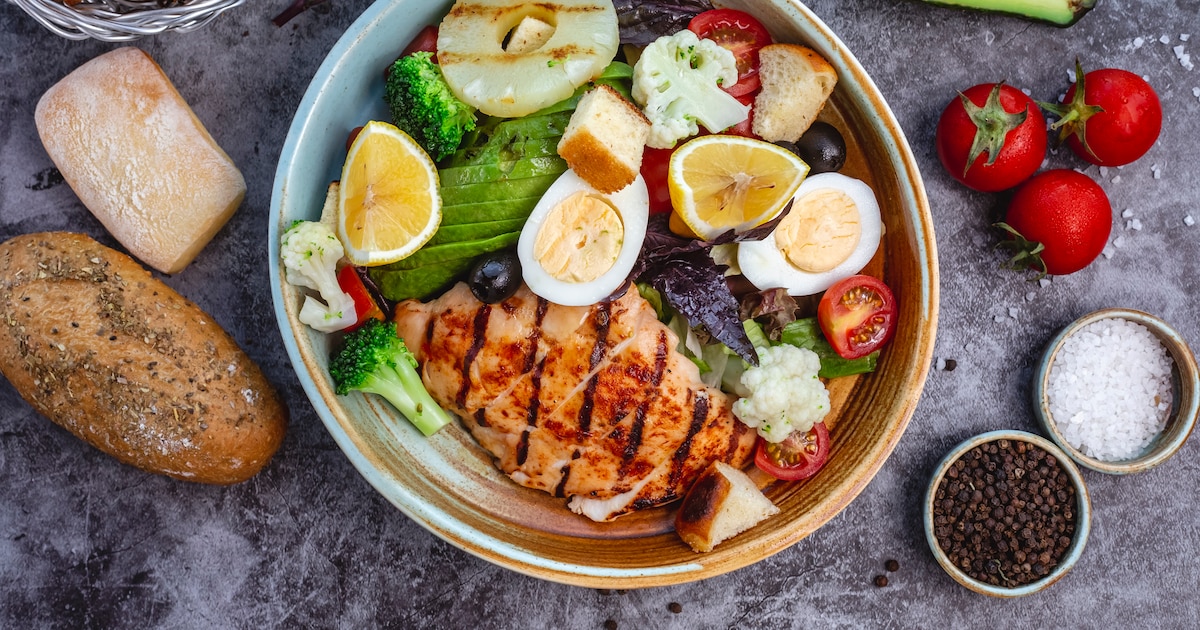 ¡Evolución radical en 50 años: ahora el plato saludable prioriza fibra, calidad y reducción de ultraprocesados!