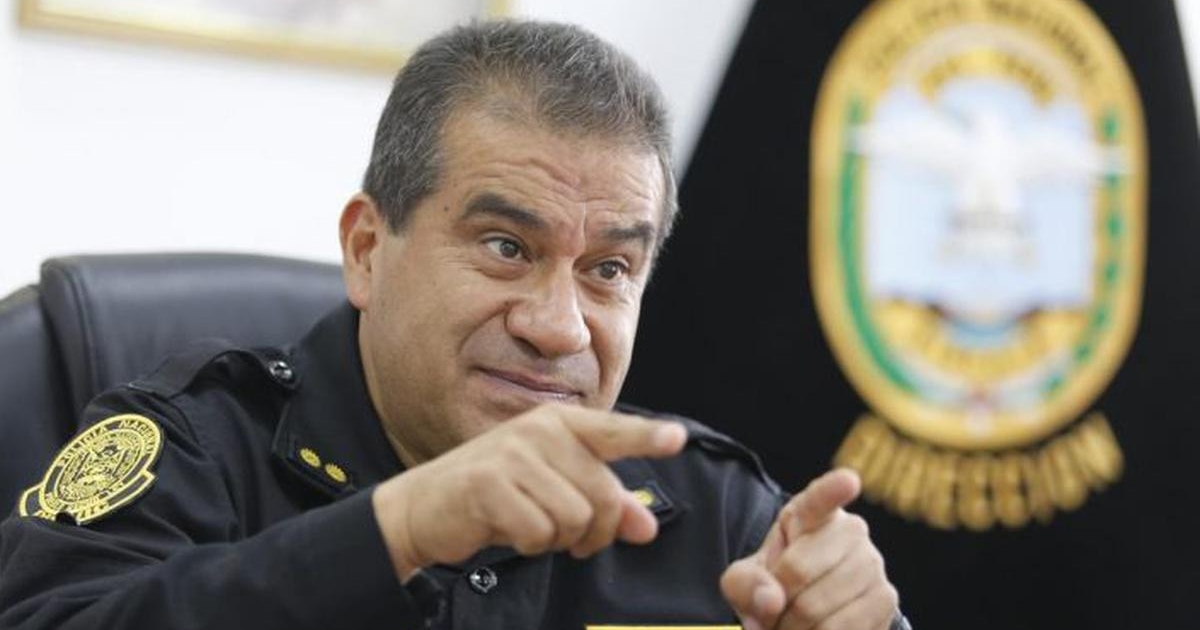 Óscar Arriola asume como comandante general de la PNP en medio de controversias por sus conexiones investigadas