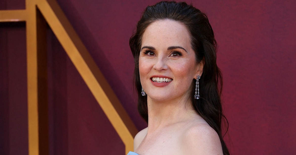Michelle Dockery, la icónica Lady Mary de Downton Abbey, anuncia su primer embarazo a los 43 años en la alfombra roja del estreno