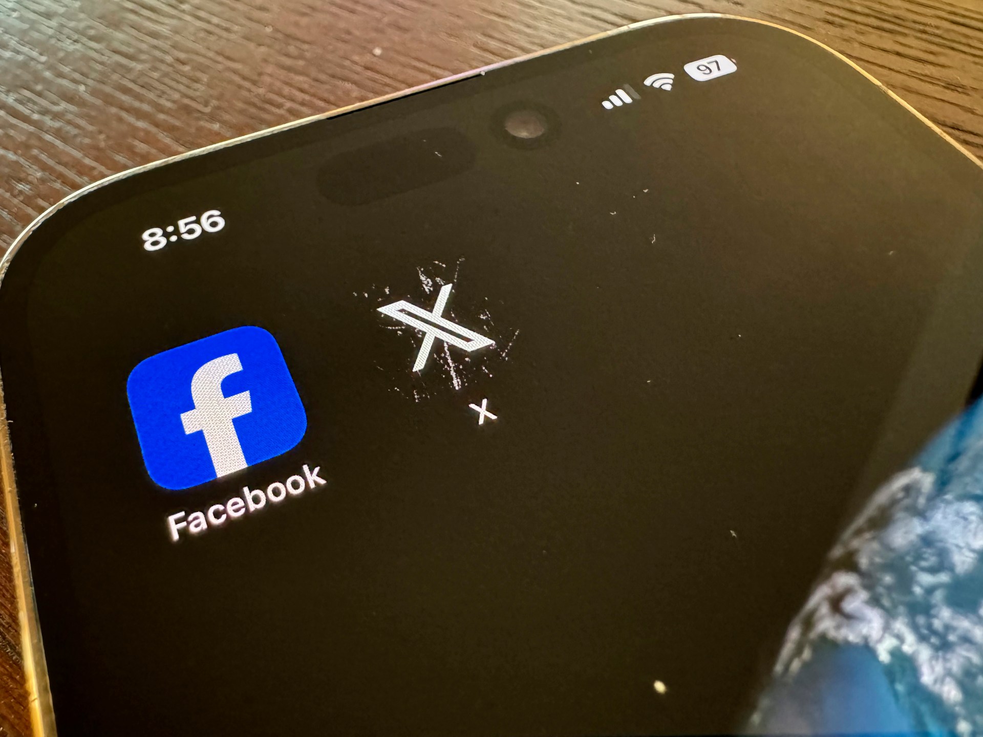 Nepal Cierra Facebook, X y Redes Sociales por Incumplimiento de Registro y Lucha Contra el Cibercrimen