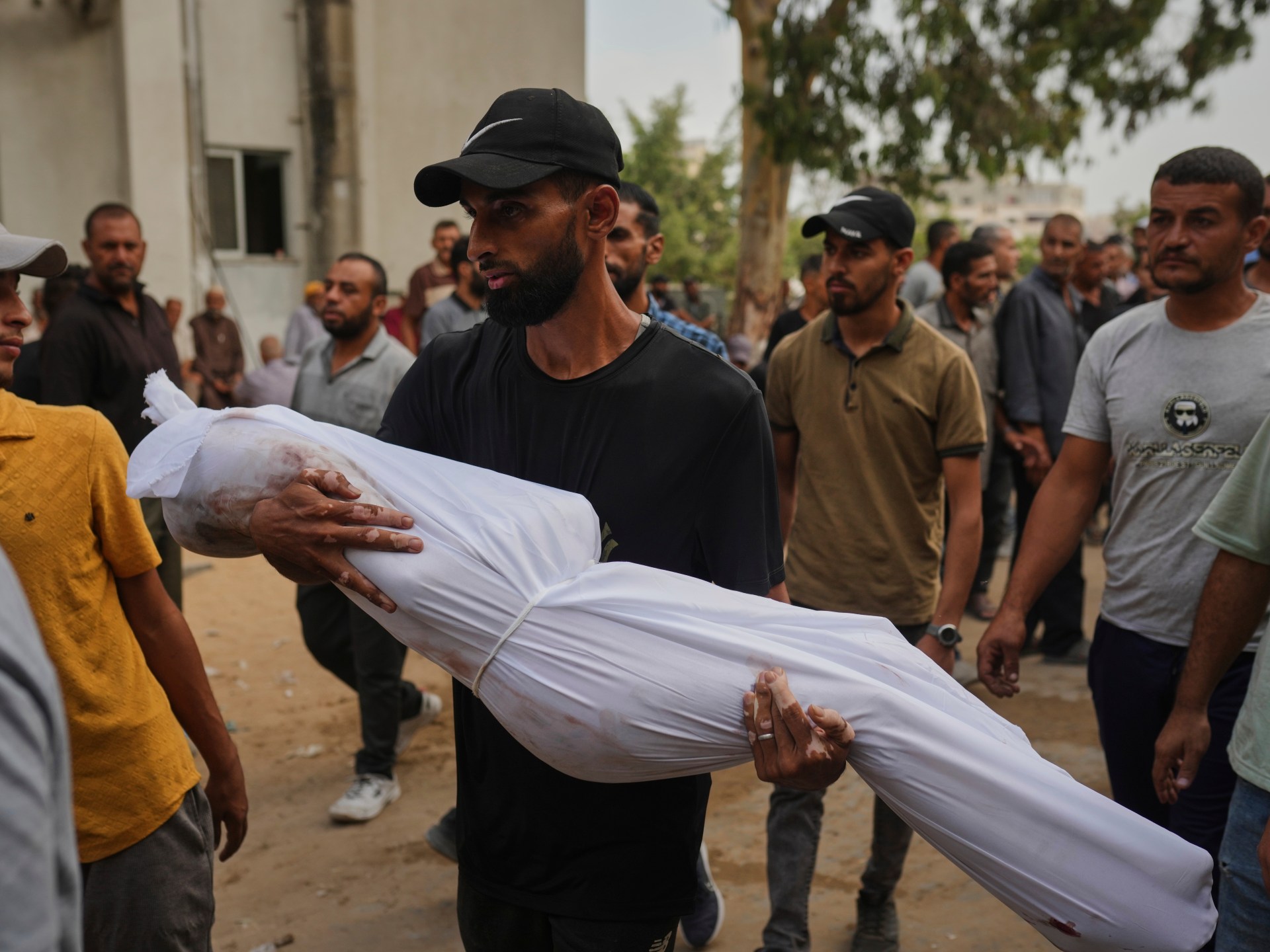 ¡Ataque mortal en Gaza: 19 muertos, incluidos 7 niños, en la ofensiva de Israel!