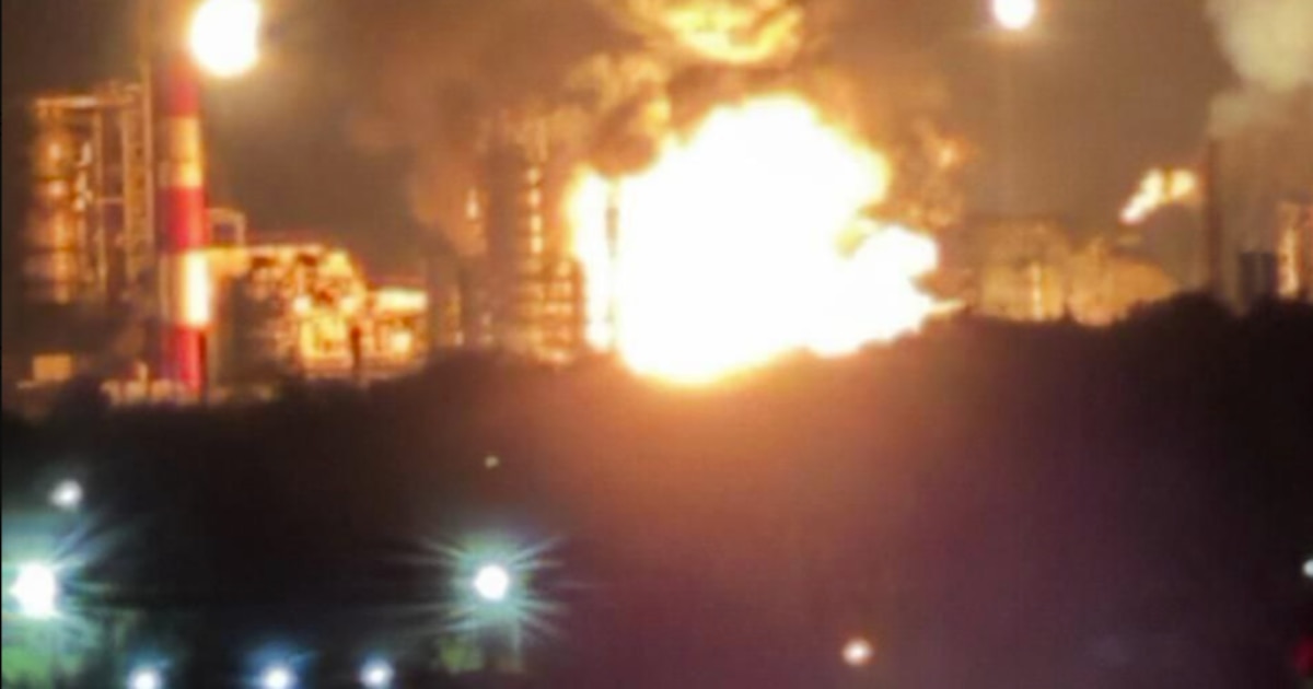Ucrania bombardea la refinería rusa de Ryazan en una ofensiva que deja a Rusia en jaque