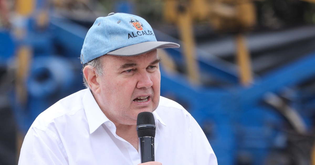 López Aliaga califica de delito el respaldo gubernamental a Petroperú y pide investigar