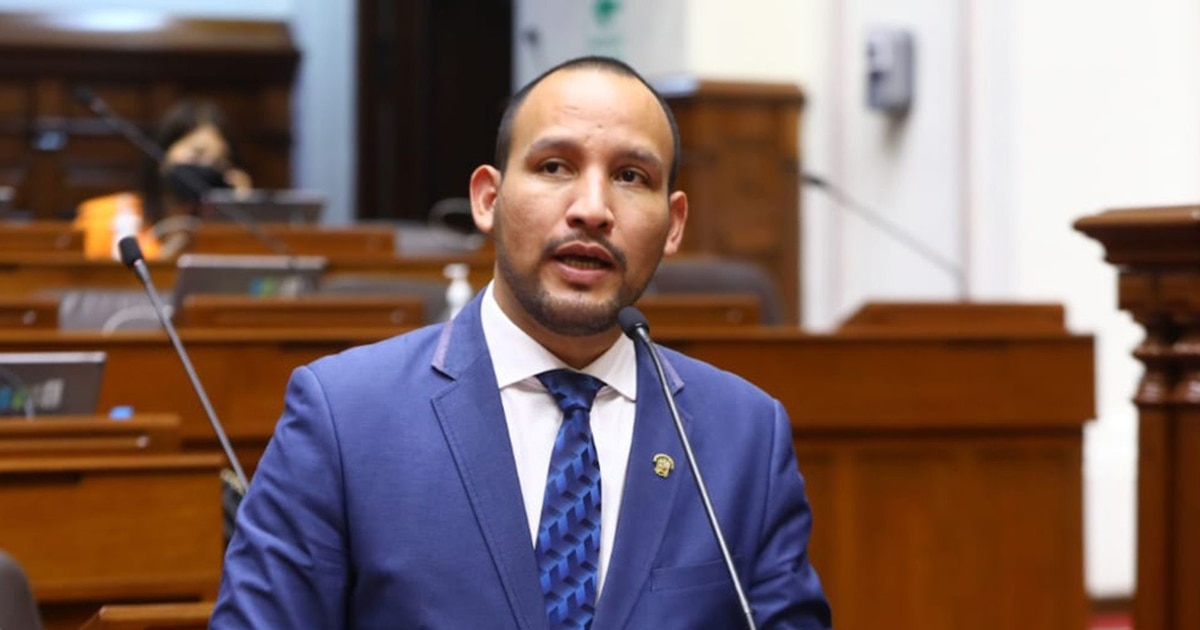 Alejandro Muñante respalda ley que penaliza denuncias de violencia contra mujeres