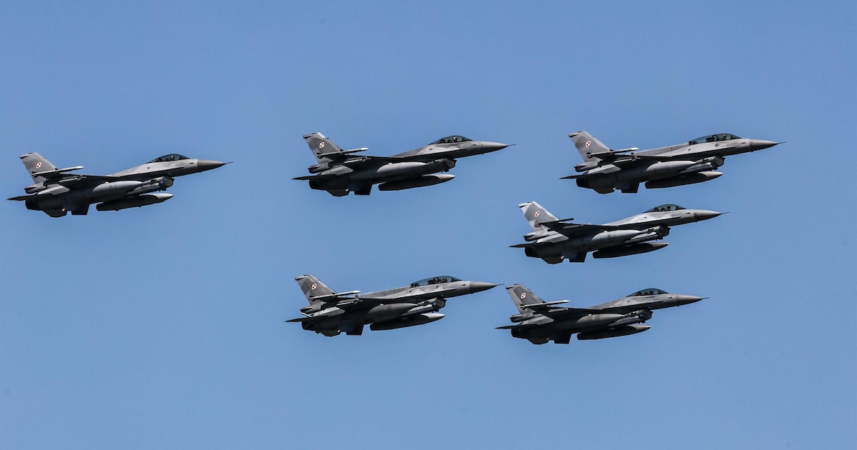 Polonia activa defensa antiaérea tras ataque ruso en Ucrania y dron violan su espacio aéreo