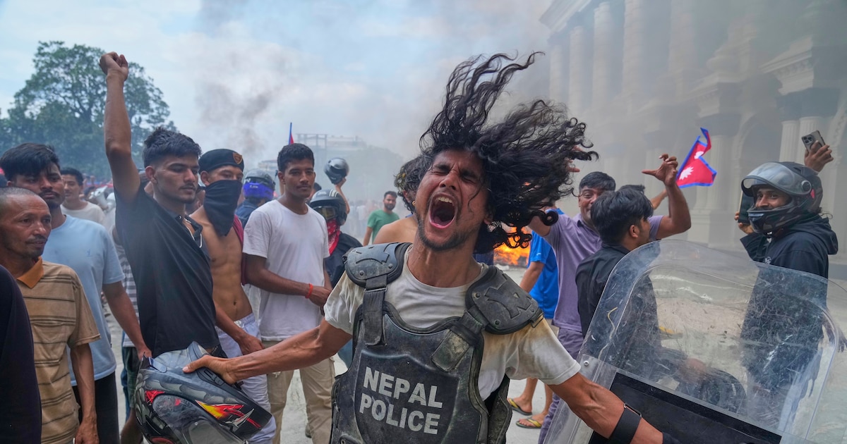 Colapso en Nepal: Protestas masivas fuerzan la caída del gobierno y revelan la furia de una ciudadanía desilusionada