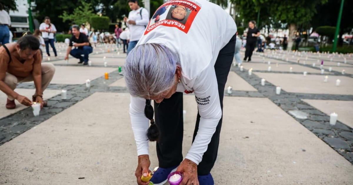 ¡Mil veladoras iluminan Sinaloa en una masiva protesta por los desaparecidos: familiares exigen justicia y localización con vida!