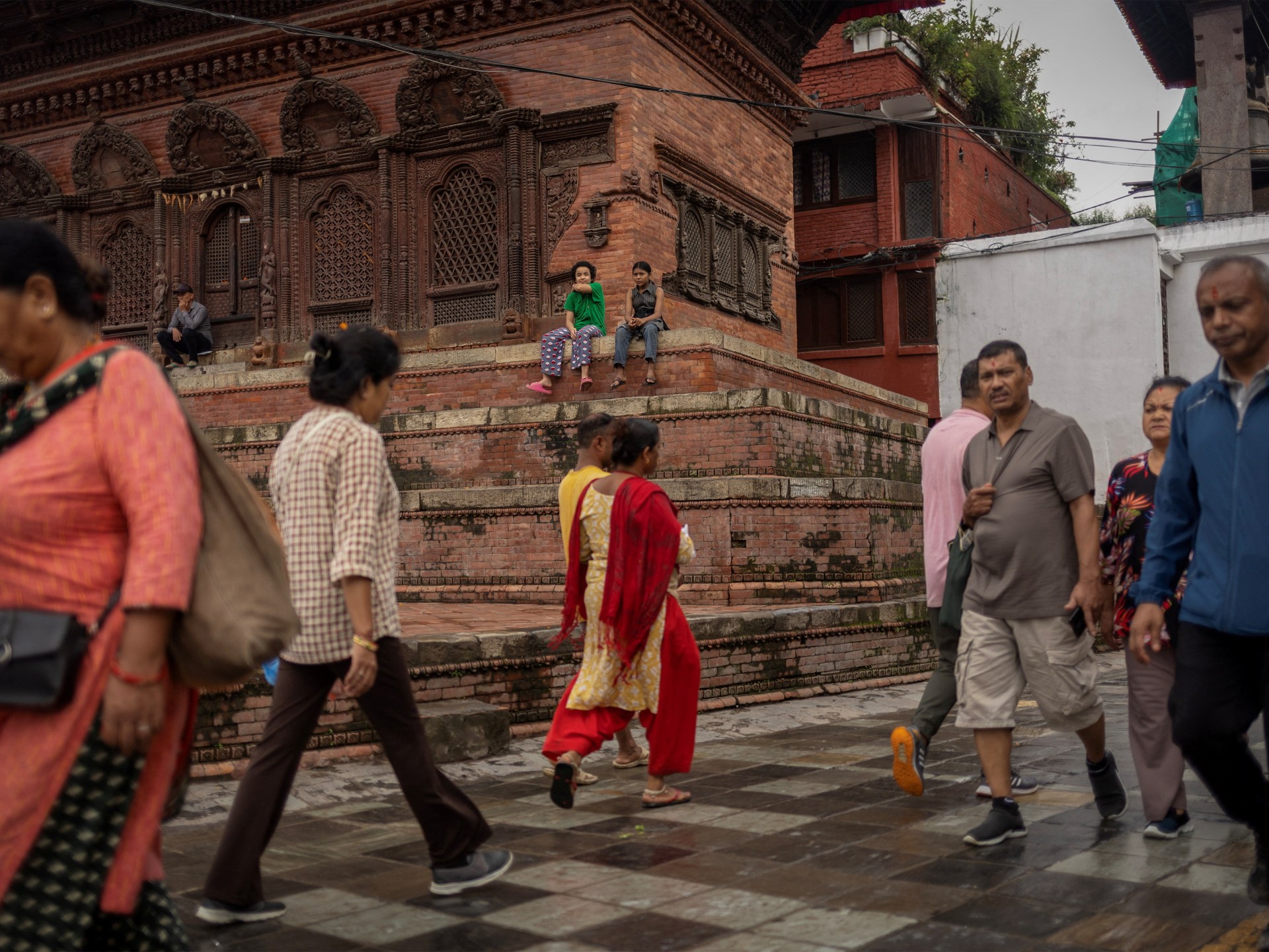 Nepal Hace Historia: Primera Mujer en el Poder Tras Violentas Protestas y Disolución del Parlamento