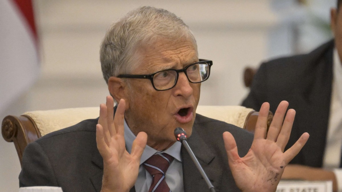 ¡Bill Gates revela las profesiones que la IA no podrá reemplazar y que resistirán al avance tecnológico!