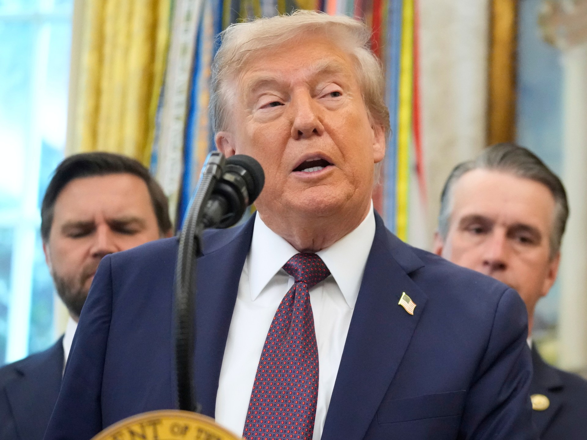 Trump ordena ofensiva militar contra cárteles de drogas venezolanos en aguas internacionales y mata a tres narcos