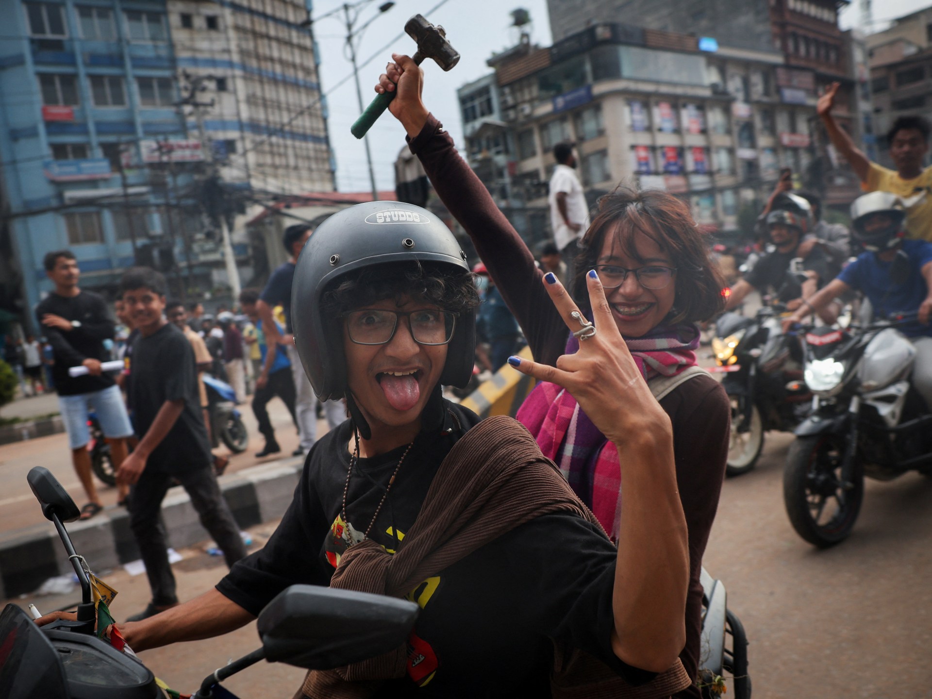 Revolución en Asia: Jóvenes destrozan poder y toman control en Nepal, Sri Lanka y Bangladesh