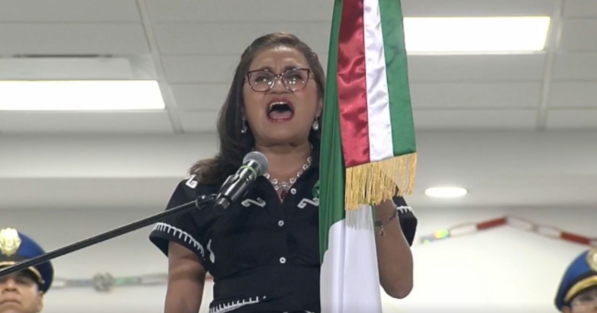 ¡Iztapalapa Conmemora la Independencia en un Acto Sobrio y Solemne tras Tragedia en La Concordia! Alcaldesa Aleida Alavez Encabeza Ceremonia de Respeto y Solidaridad en Macroplaza