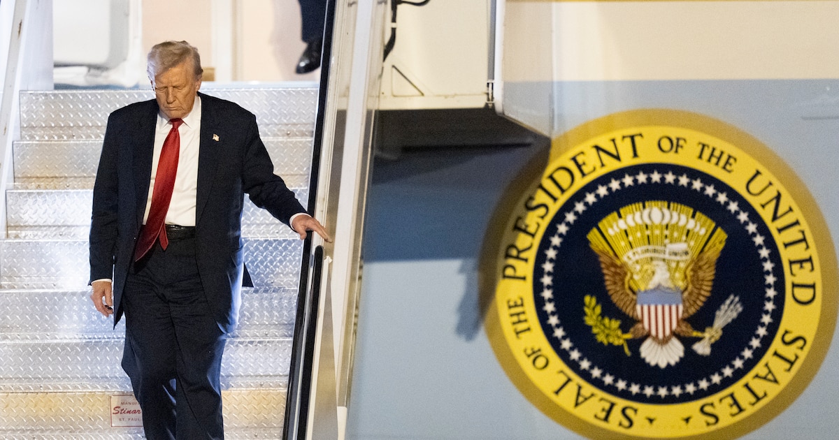 ¡Escándalo en Reino Unido! Donald Trump en visita histórica con banquete real y apoyo a la extrema derecha en medio de crisis política y ola