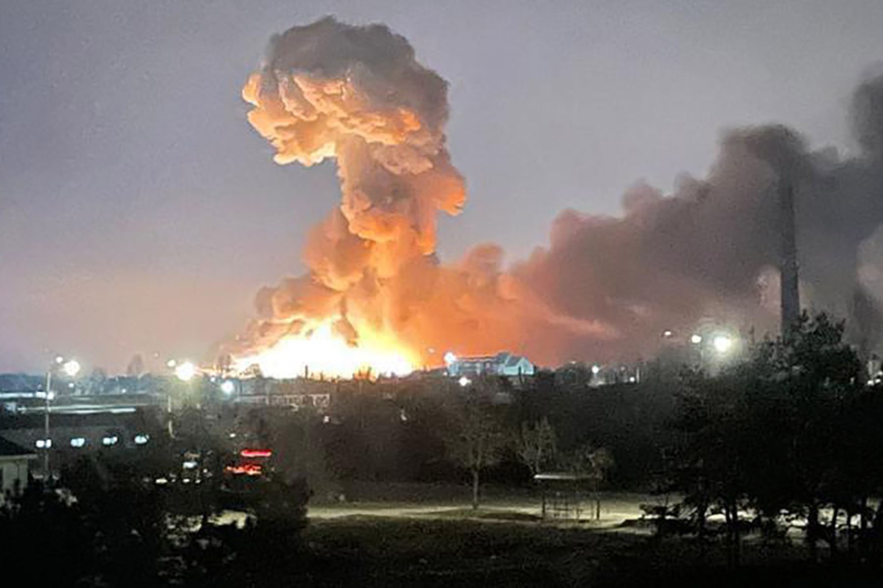 ¡Crisis energética en Ucrania! Ataque aéreo ruso deja a millones sin luz y desata caos total