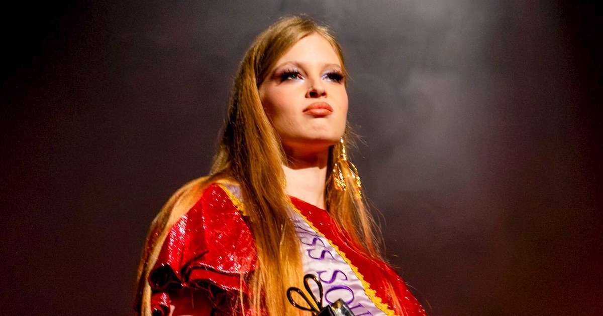 ViVian Wilson, la Revelación de la NYFW: La Hija Transgénero de Elon Musk Deslumbra en su Debut