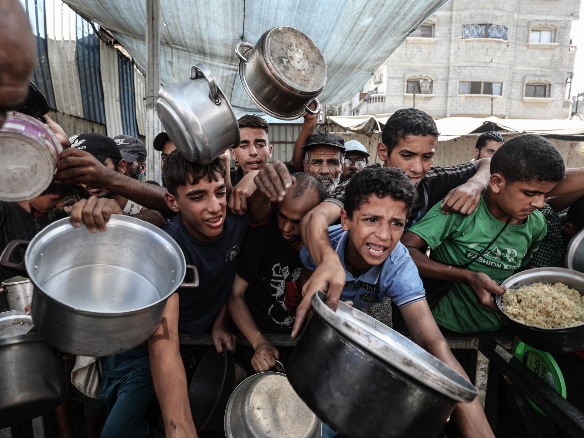 ¡Matan a 12 en Gaza mientras Israel avanza en su mayor ofensiva y el mundo condena la masacre!