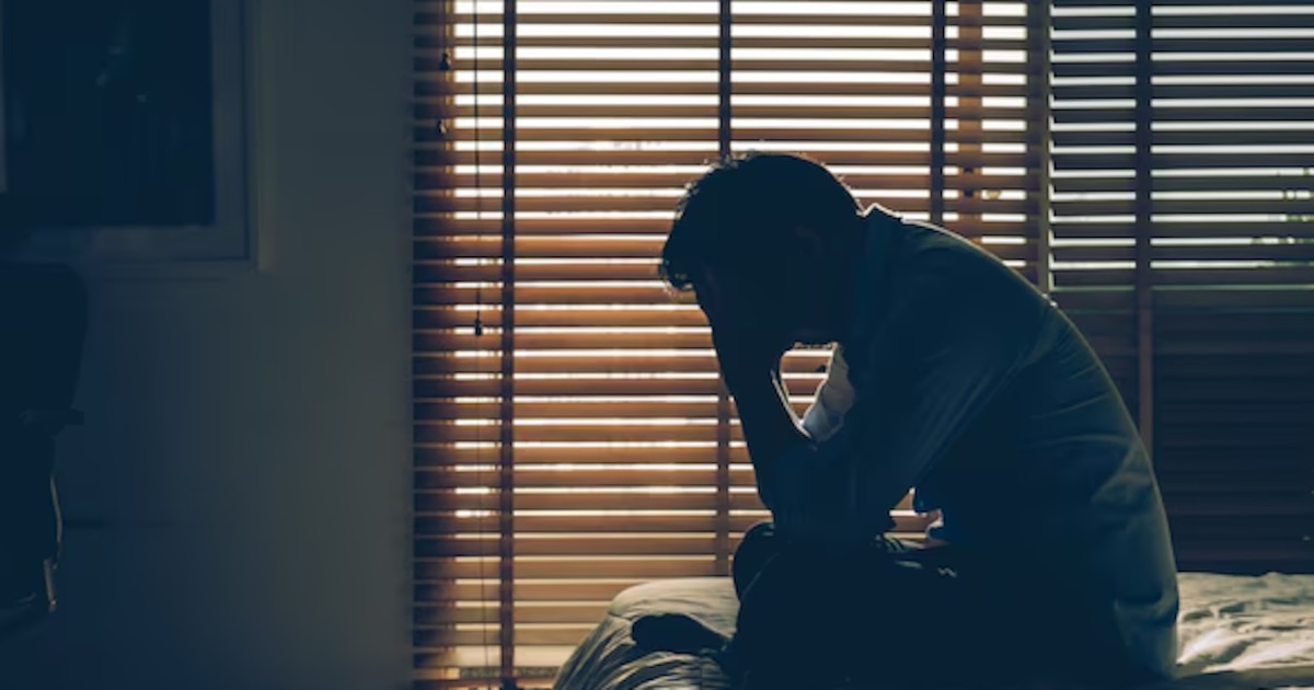 ¡La soledad aumenta el riesgo de dolor físico y deterioro mental, advierten expertos!